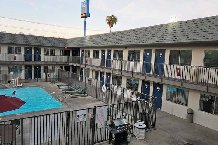 Pool 20 of 37